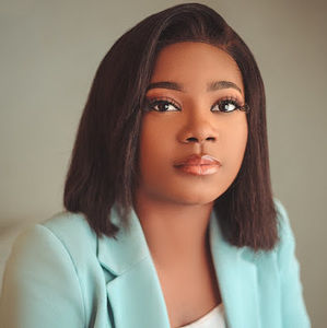 Meet your Posher, Omowunmi